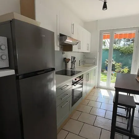 Lejlighed 2p Avec Jardins Wifi Parking Et Proche Commodites Et Cagnes-sur-Mer
